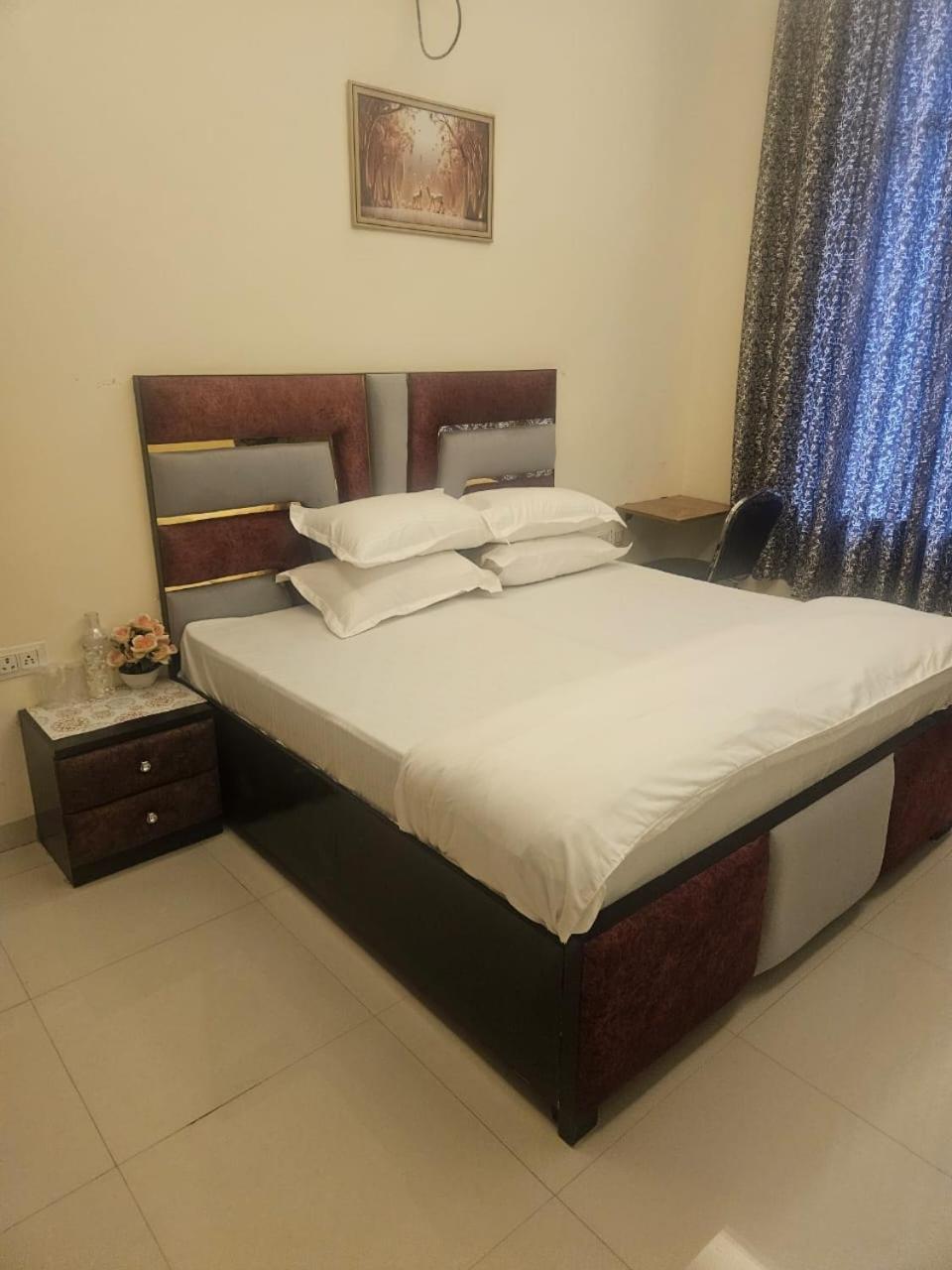 Ashirwaad 249 Bed & Breakfast Greater Noida Exterior photo
